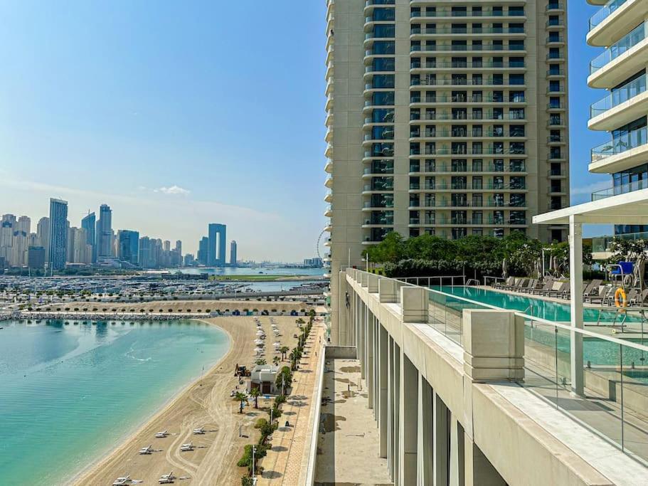Appartement Higuests - Emaar Beachfront Haven With Majestic Marina Views Dubai