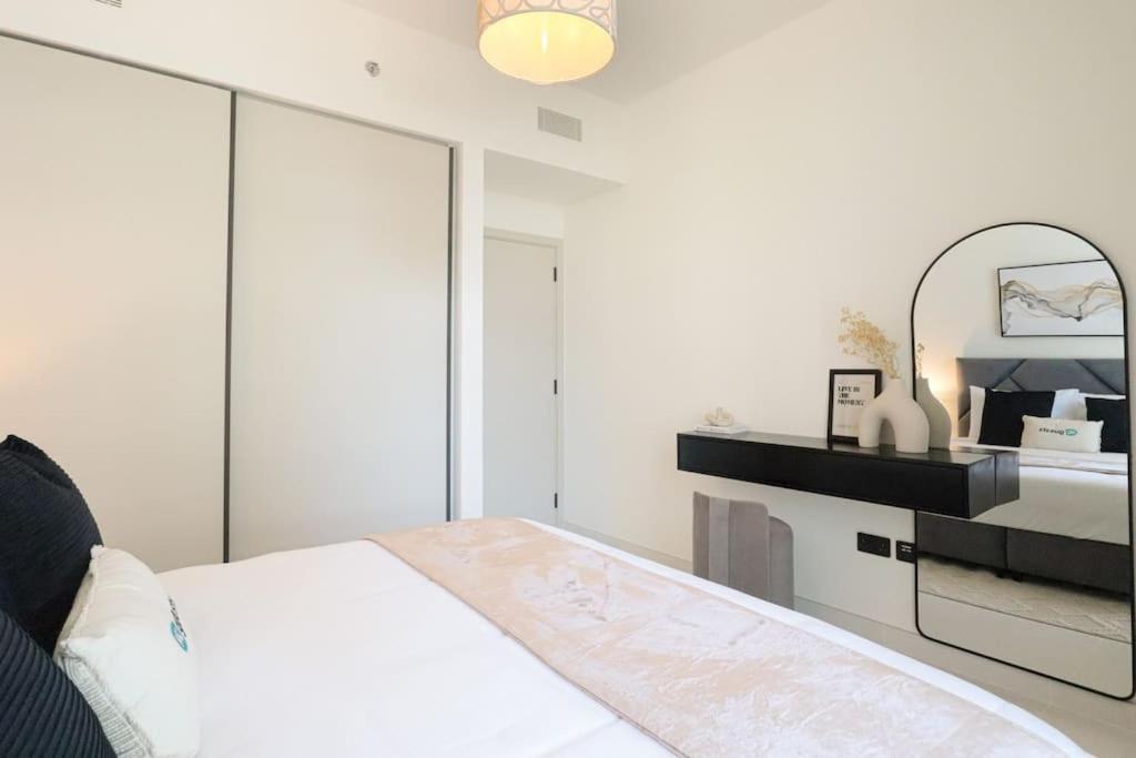Higuests - Emaar Beachfront Haven With Majestic Marina Views Appartement