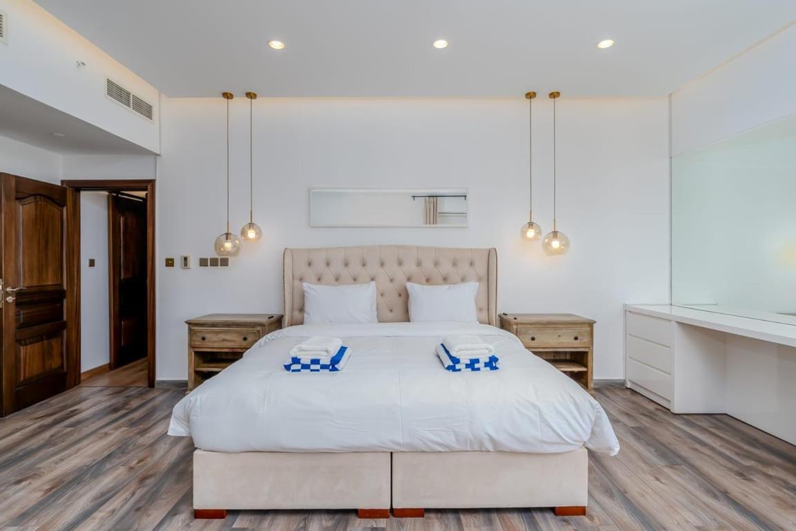 Jbr Bahar Views 4 Beds Appartement