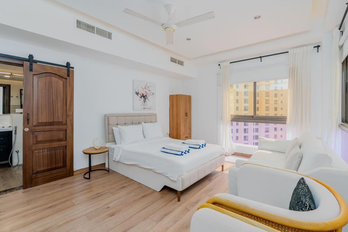 Jbr Bahar Views 4 Beds Appartement