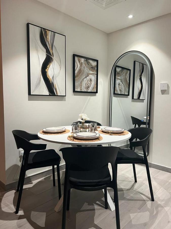 Apartamento Dar Alsalam - Premium And Spacious 1br With Balcony In Noor 2