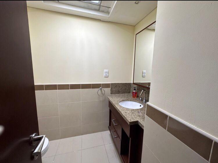 Downtown Studio With Boulevard Views Apartment