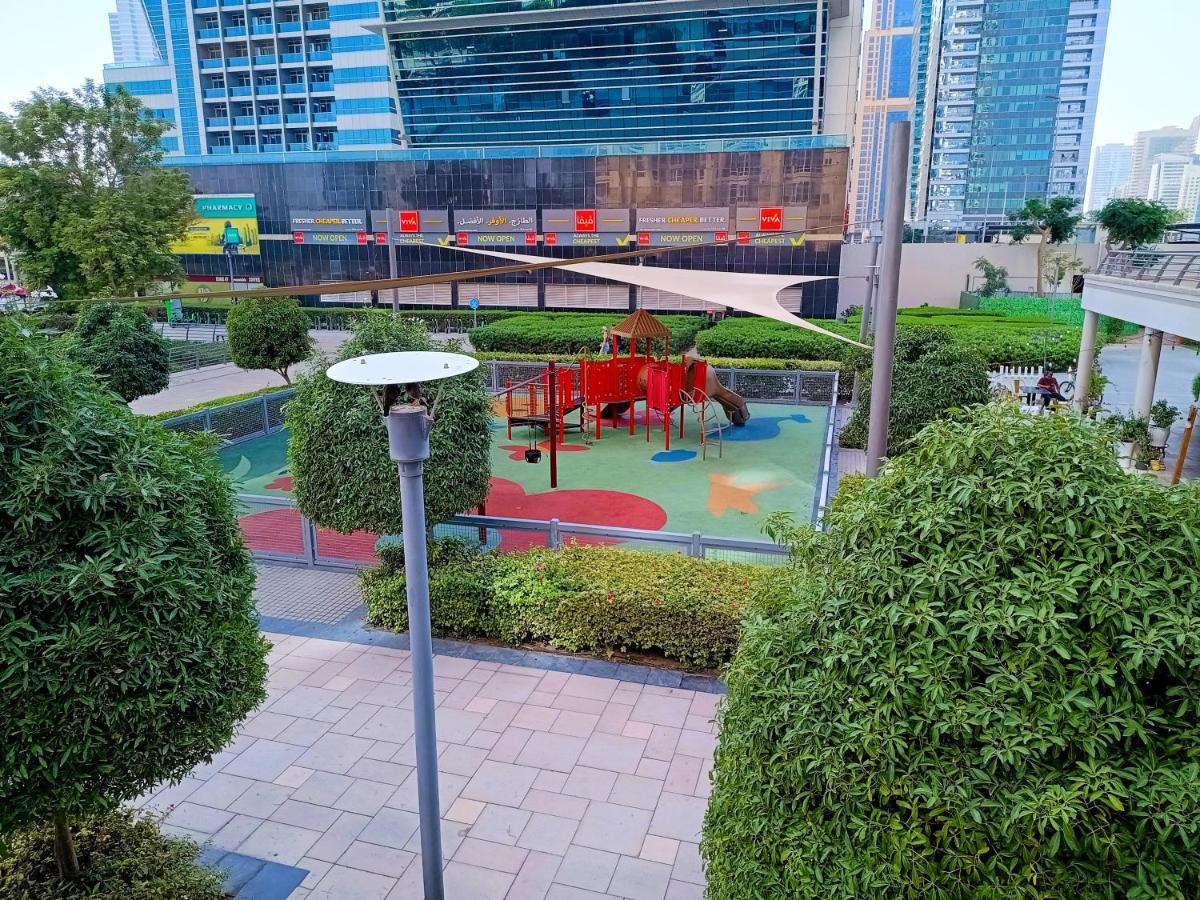 Spacious Studio In The Heart Of Jlt * Dubai