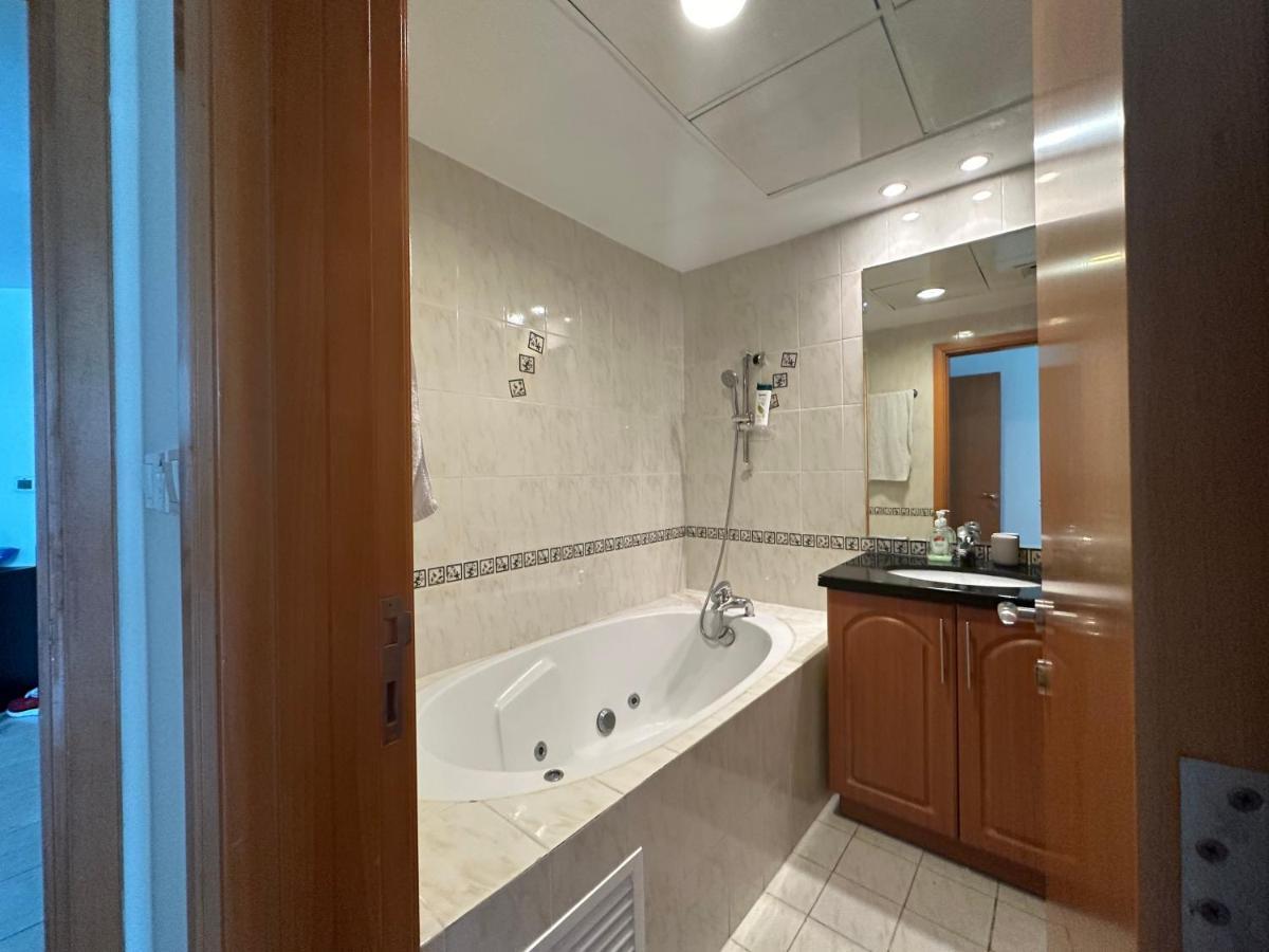 Stylish Marina View Apartament *