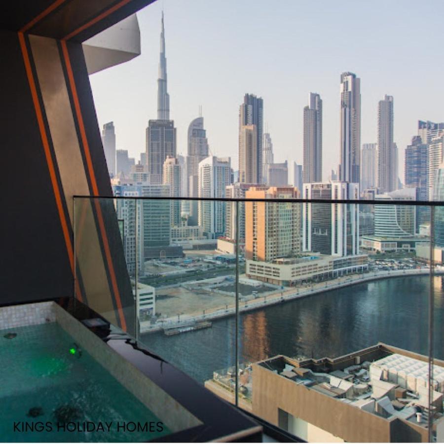 Binghatti Canal , Burj Khalifa View With Private Jacuzzi And Cinema Screen ,kings * Dubái