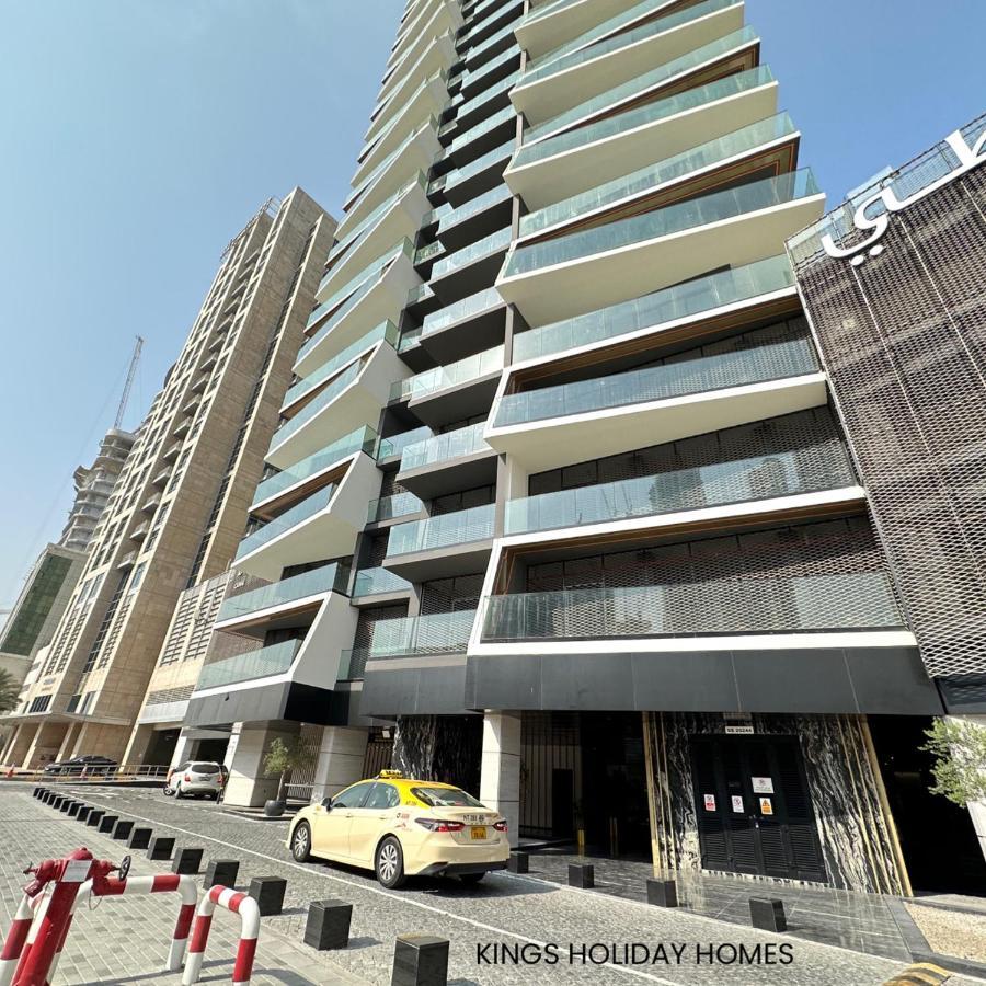 Binghatti Canal , Burj Khalifa View With Private Jacuzzi And Cinema Screen ,kings Appartamento