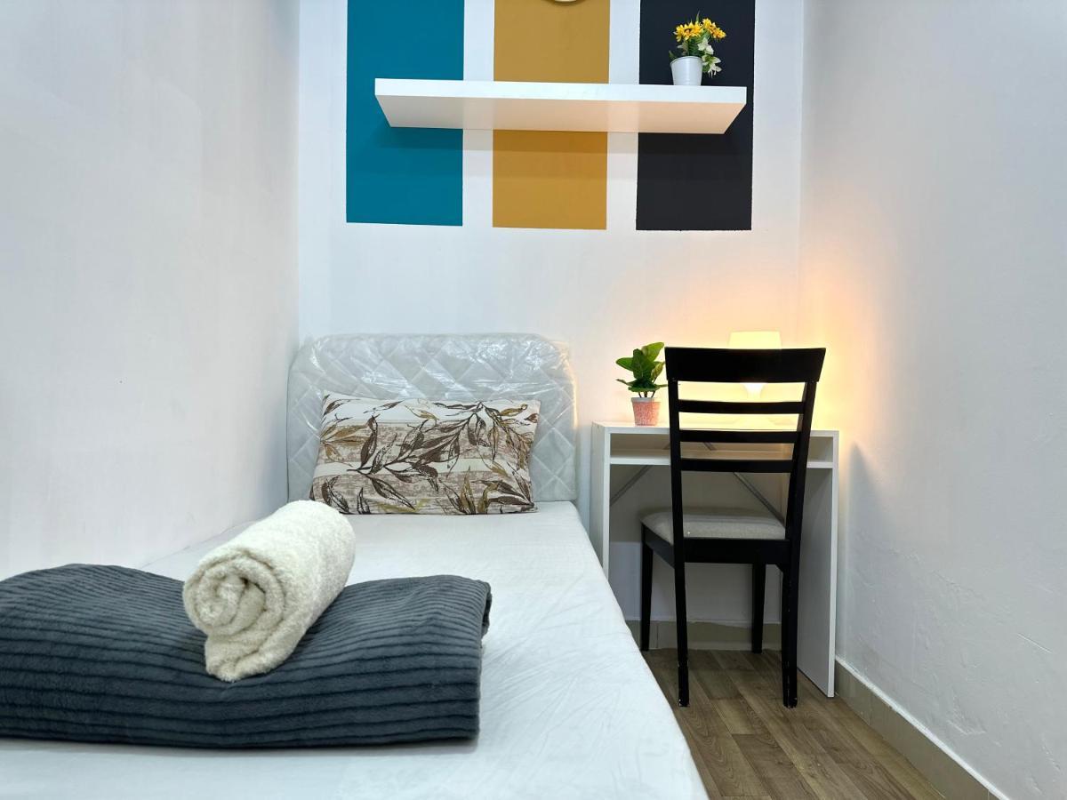 Rum i privatbostad Charming Partition In Barsha Heights Near Icm *