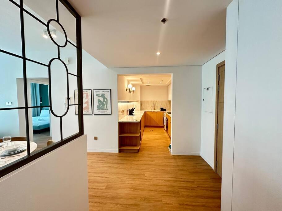 Rh-1br Getaway In Downtown's Desirable Locale *