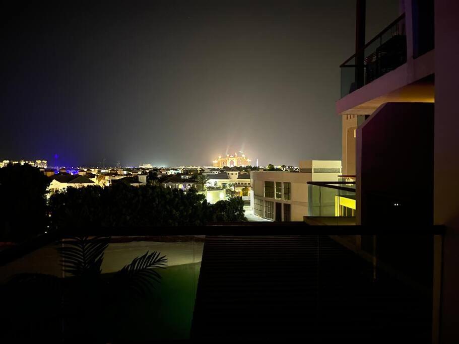 Sunset Lake - Rp Apartment Dubai
