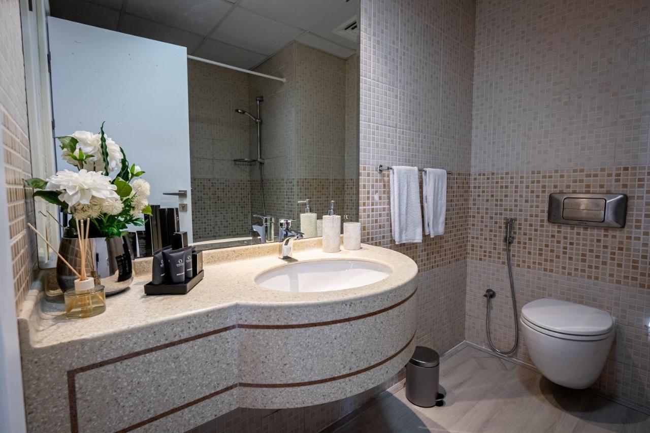 Daniels Spacious 1br In Heart Of Marina Appartement Dubaï