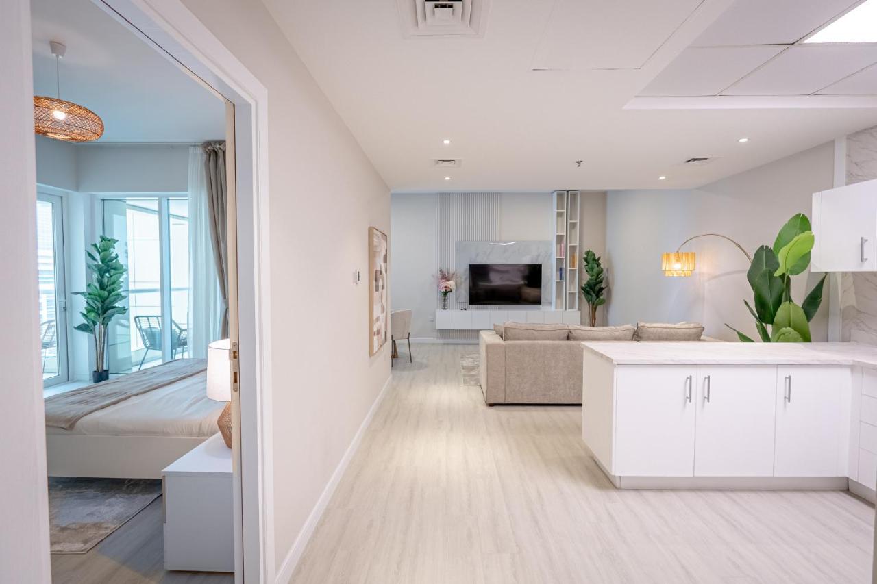 Daniels Spacious 1br In Heart Of Marina *