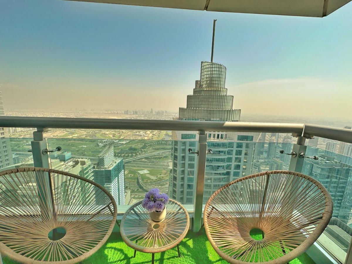 Apartment Life Above Clouds *