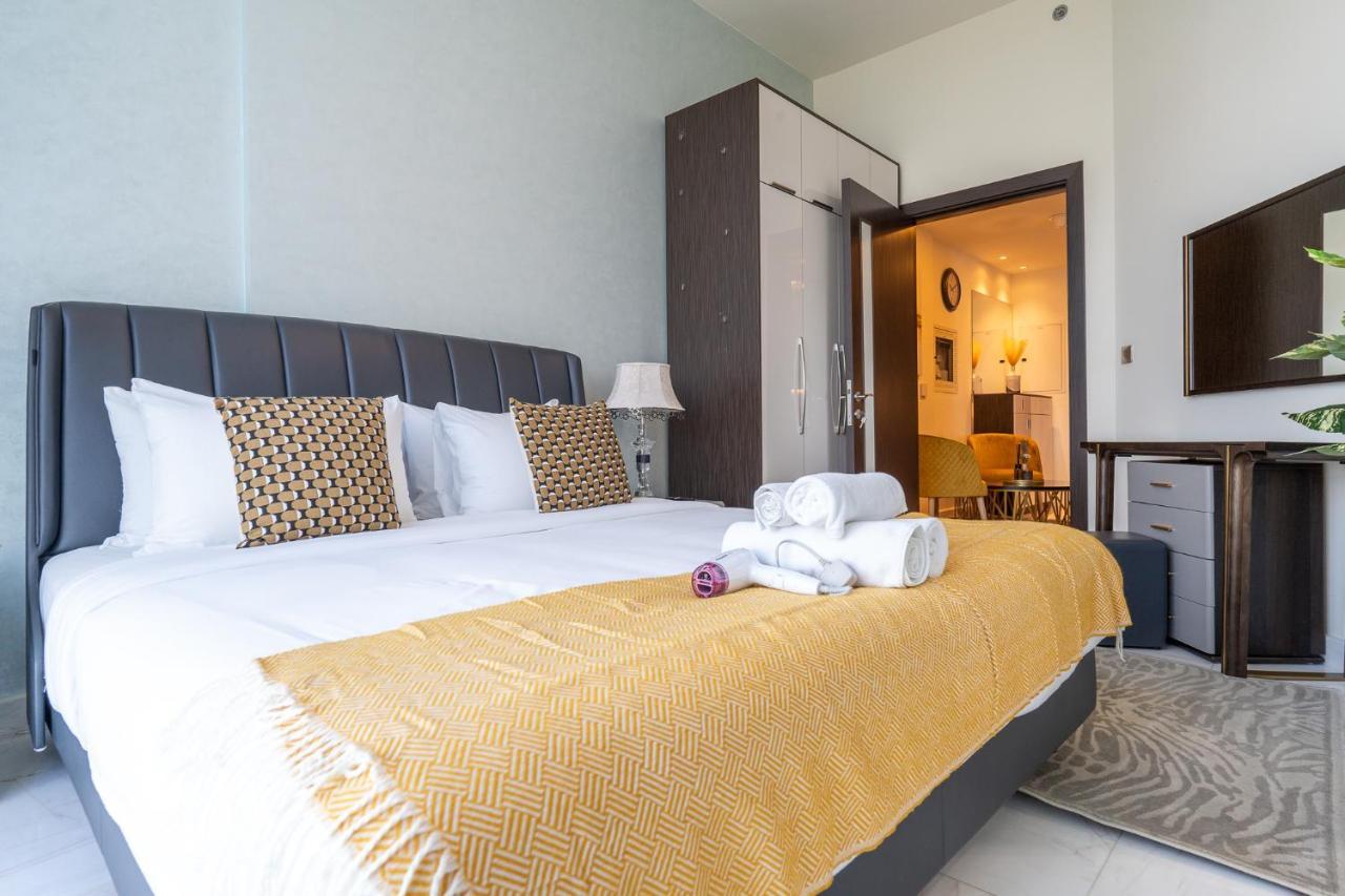 Appartement Heaven Crest Business Bay Canal View - Luxury 2 Bedroom With Free Parking, Wi-fi, Gym And Pool *