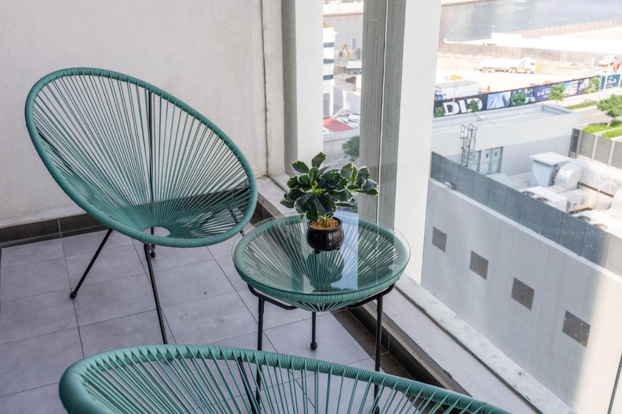 Appartement Heaven Crest Business Bay Canal View - Luxury 2 Bedroom With Free Parking, Wi-fi, Gym And Pool Dubai