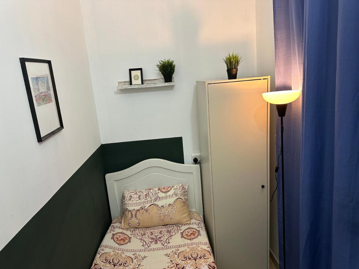 Homestay Private Partition Near Mashreq Metro Dubai