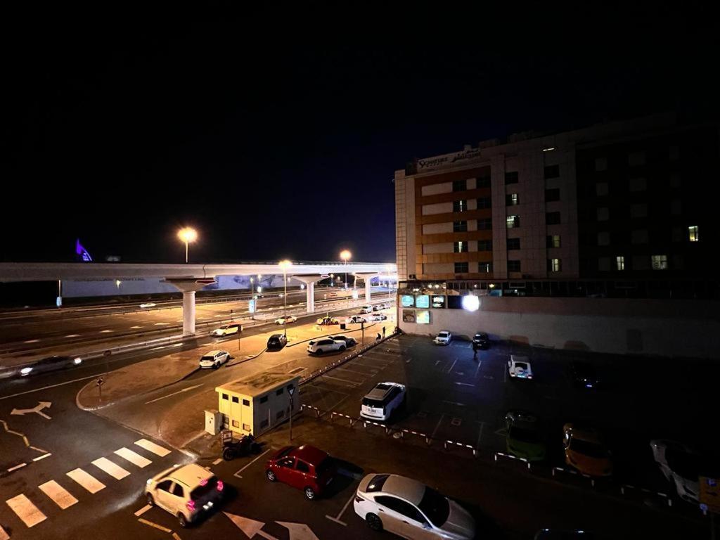 Solo Partition In Al Barsha 1 Near Mashreq Metro Séjour chez l'habitant Dubaï