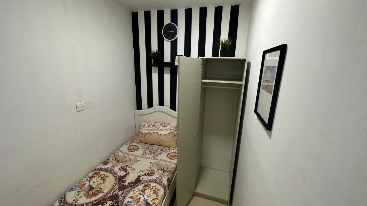 Solo Partition In Al Barsha 1 Near Mashreq Metro * Dubaï