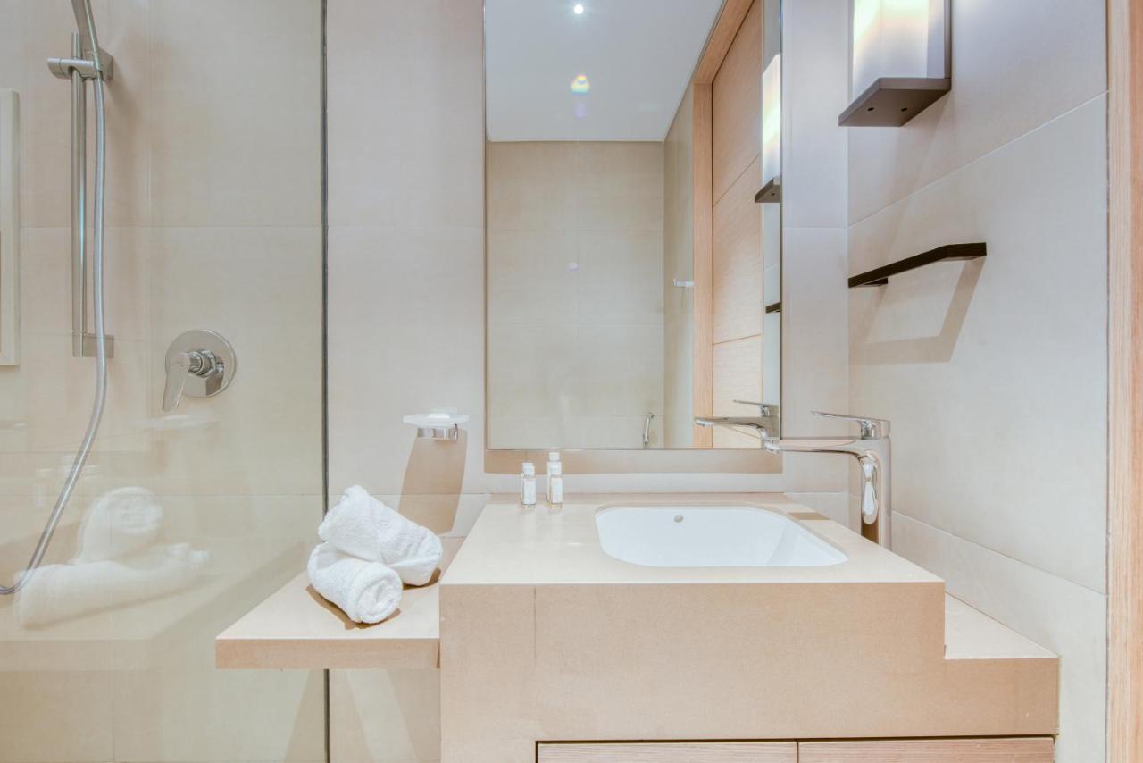 Address Jbr With Sea View & Maid - Mint *