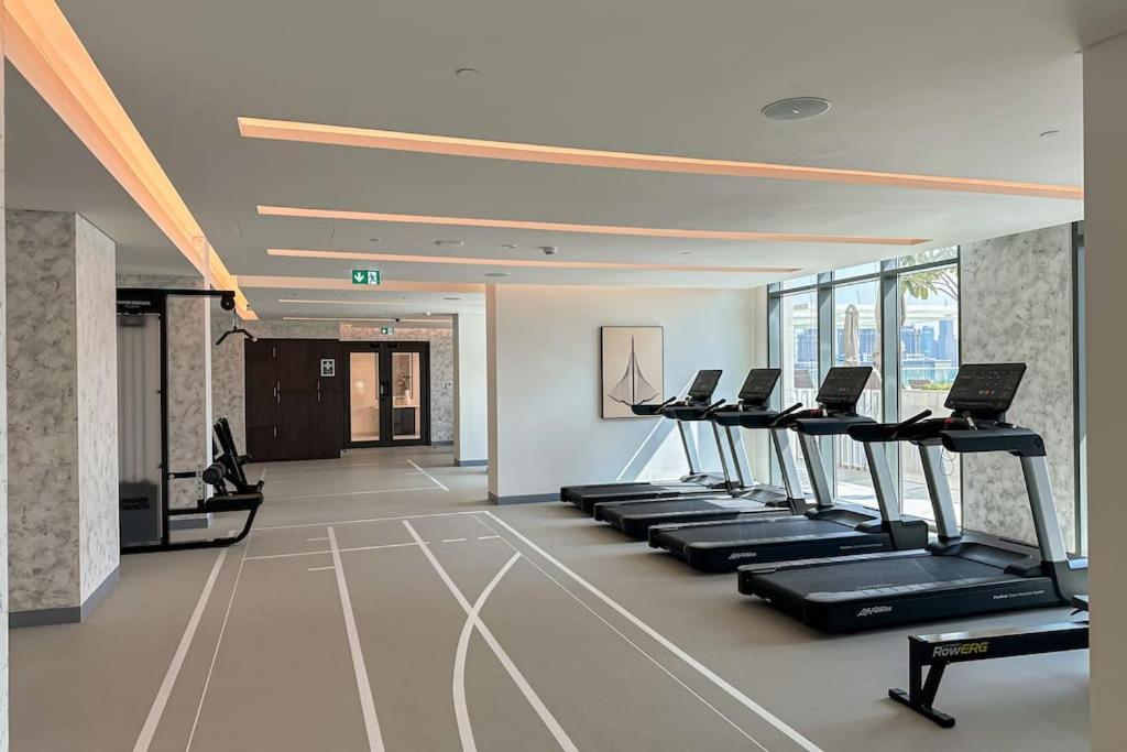 Lägenhet Higuests - Marina Vista Tower 2 Dubai