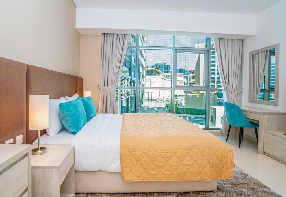 Chic With Breathtaking Views At Seven Palm Dubai