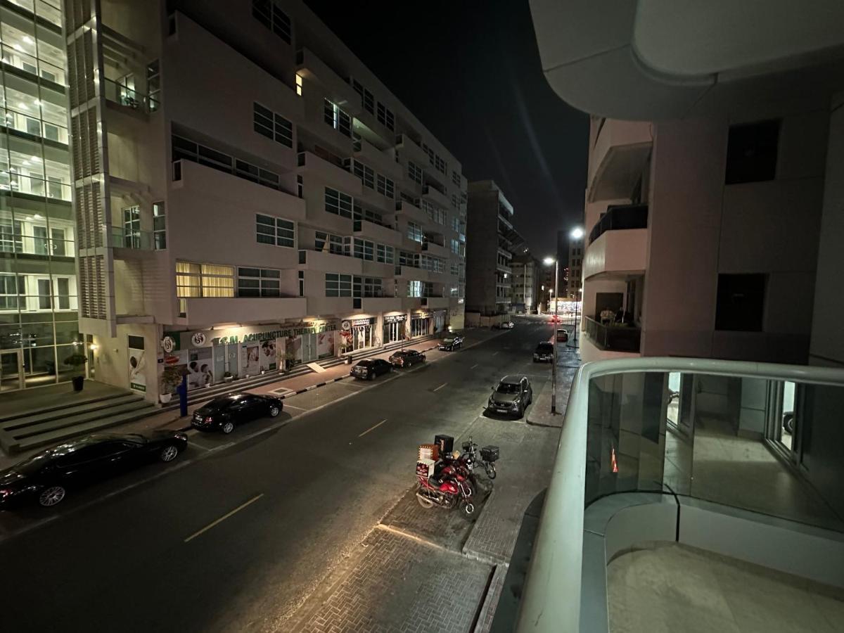 Prime Partition In Al Barsha 1 Near Metro Séjour chez l'habitant *