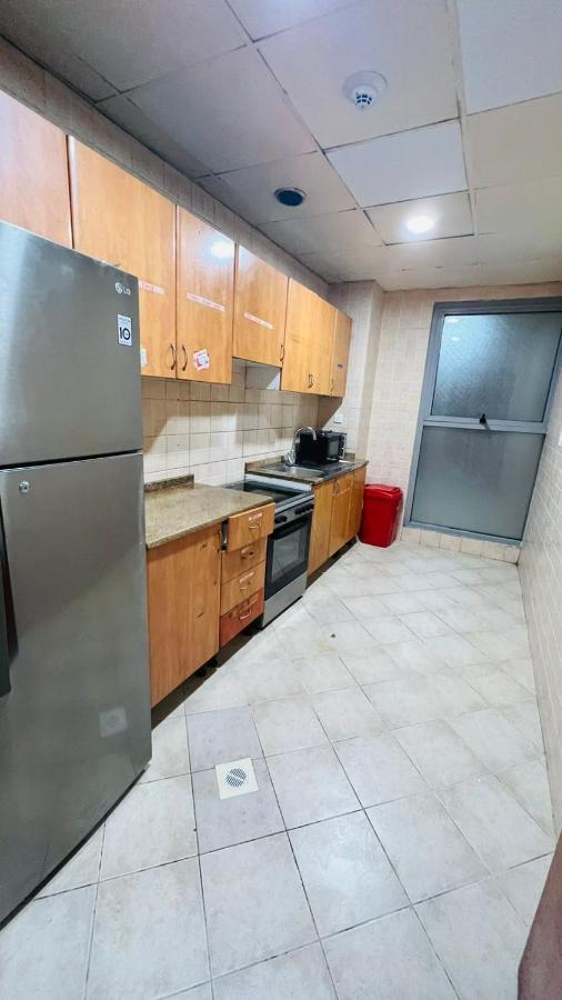 Bachelor Partition In Tecom Near Internet Metro