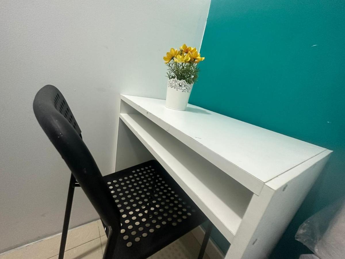 Short Partition In Al Barsha 1 Near Mashreq Metro Privatunterkunft