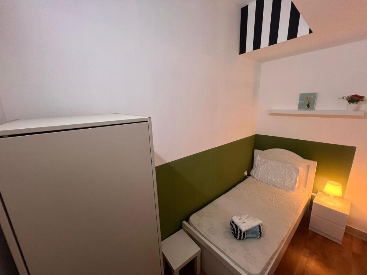 Séjour chez l'habitant Bachelor Partition In Tecom Near Internet Metro *