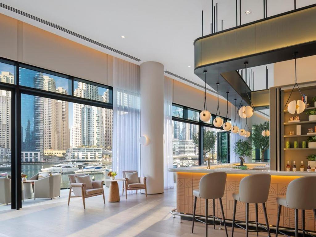 Luxurious 2br With Panoramic Marina View