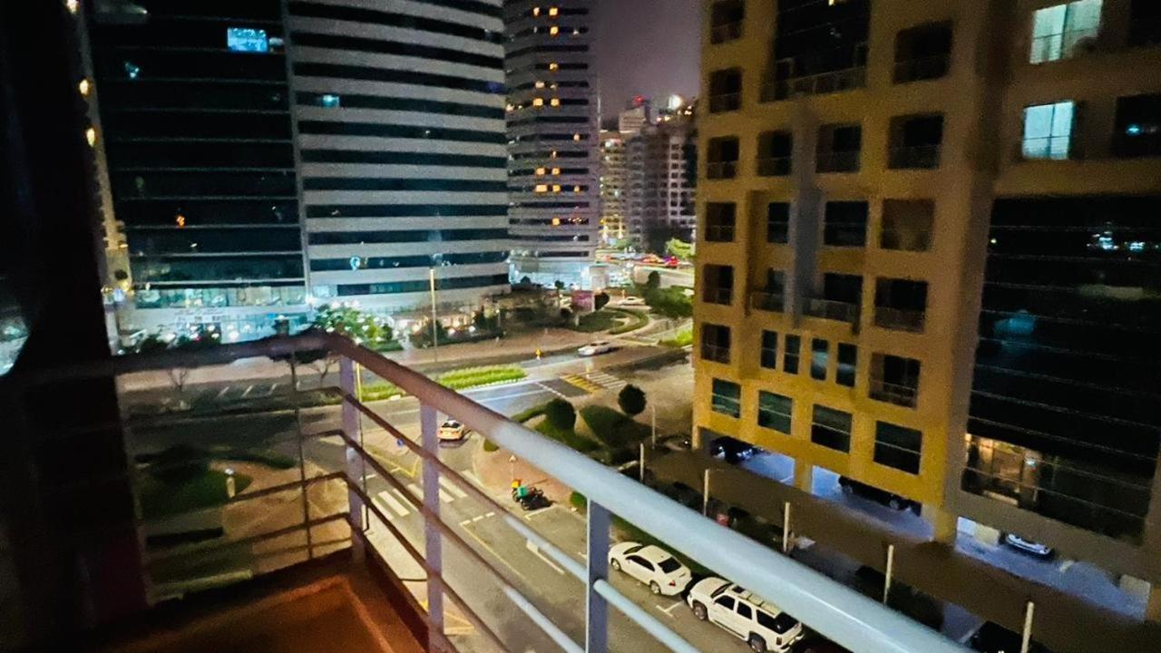 Bachelor Partition In Tecom Near Internet Metro Dubaï