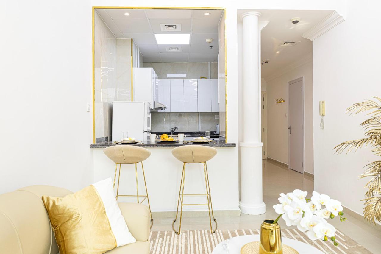 Luxury 1 Bedroom On Marina Walk Lejlighed