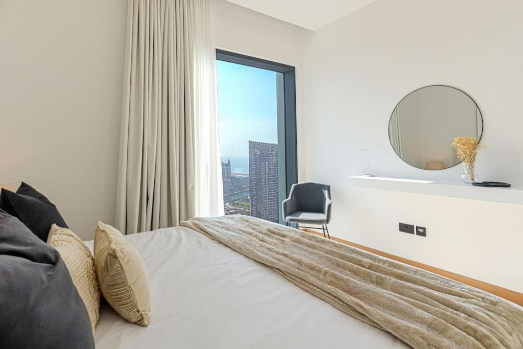 Higuests - High Level Luxury With Marina Views *