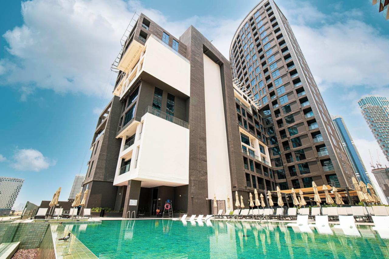 Waves Homes - Premium 1br Overlooking Burj Khalifa Dubai