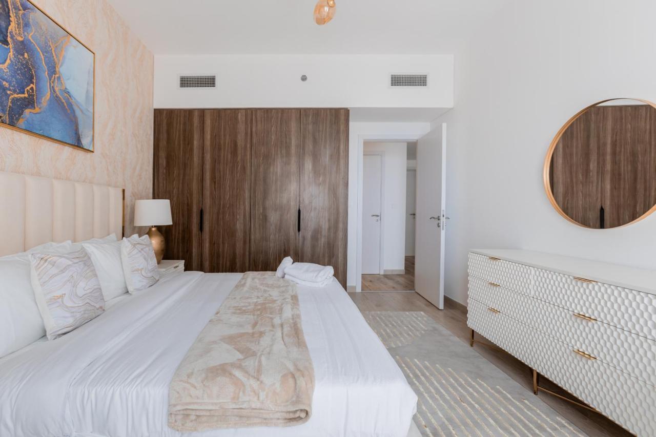 Nasma Luxury - Fabulous With Balcony Near Mjl's Souk *