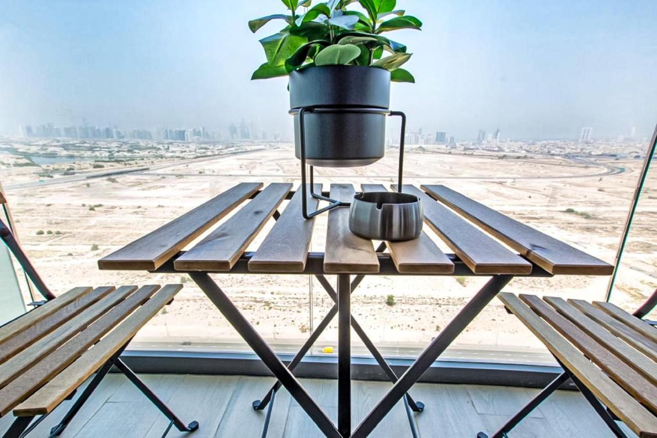 Cozy 29th Floor, Bloom Towers Marina View Apartment