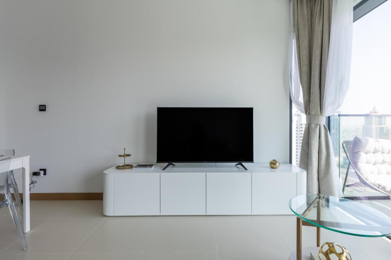 Luxe Nautical Style 2 Bd In Vida Yacht Club Lejlighed *