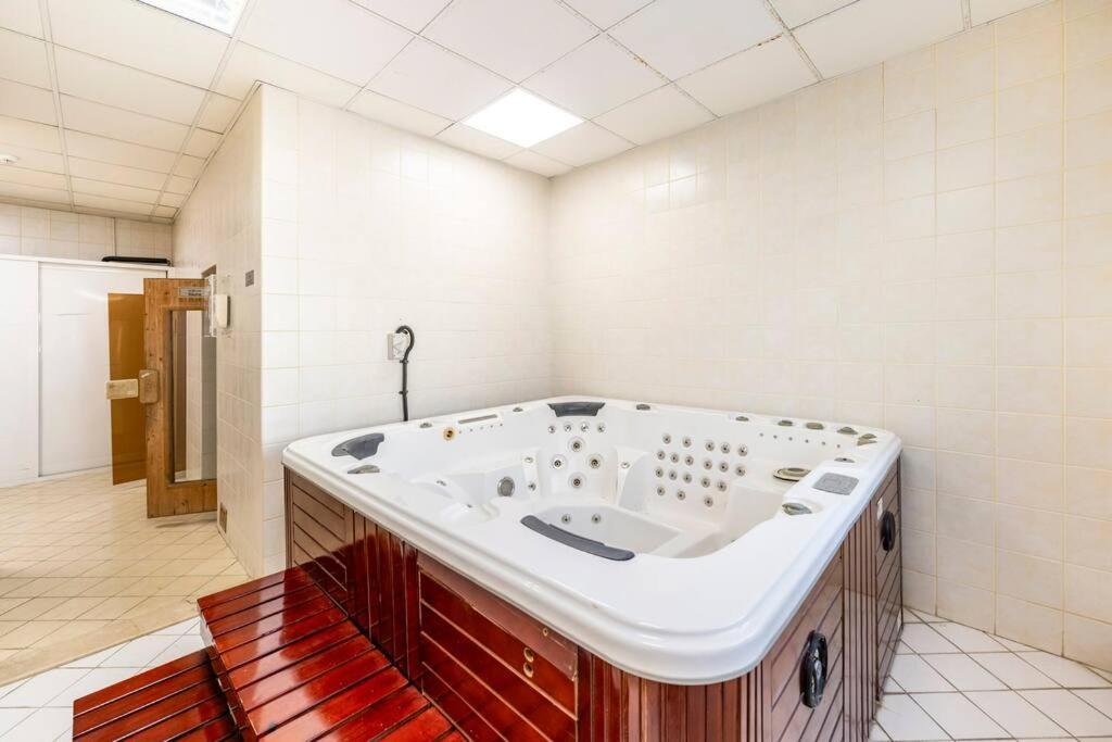 Amazing 1br At Silicon Oasis For Family Appartement