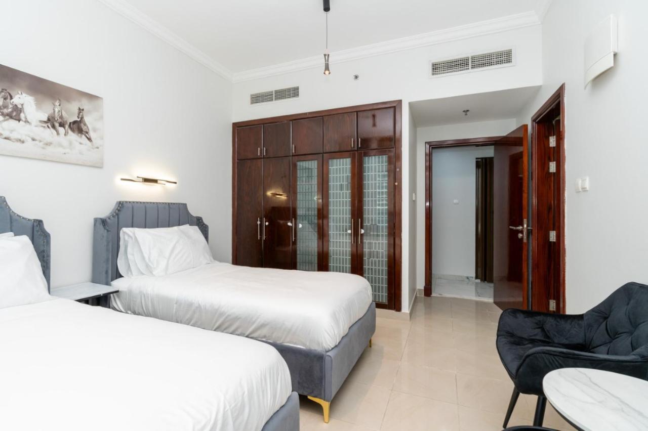 Spectacular Marina Views Modern Furnished - 3br * Dubai