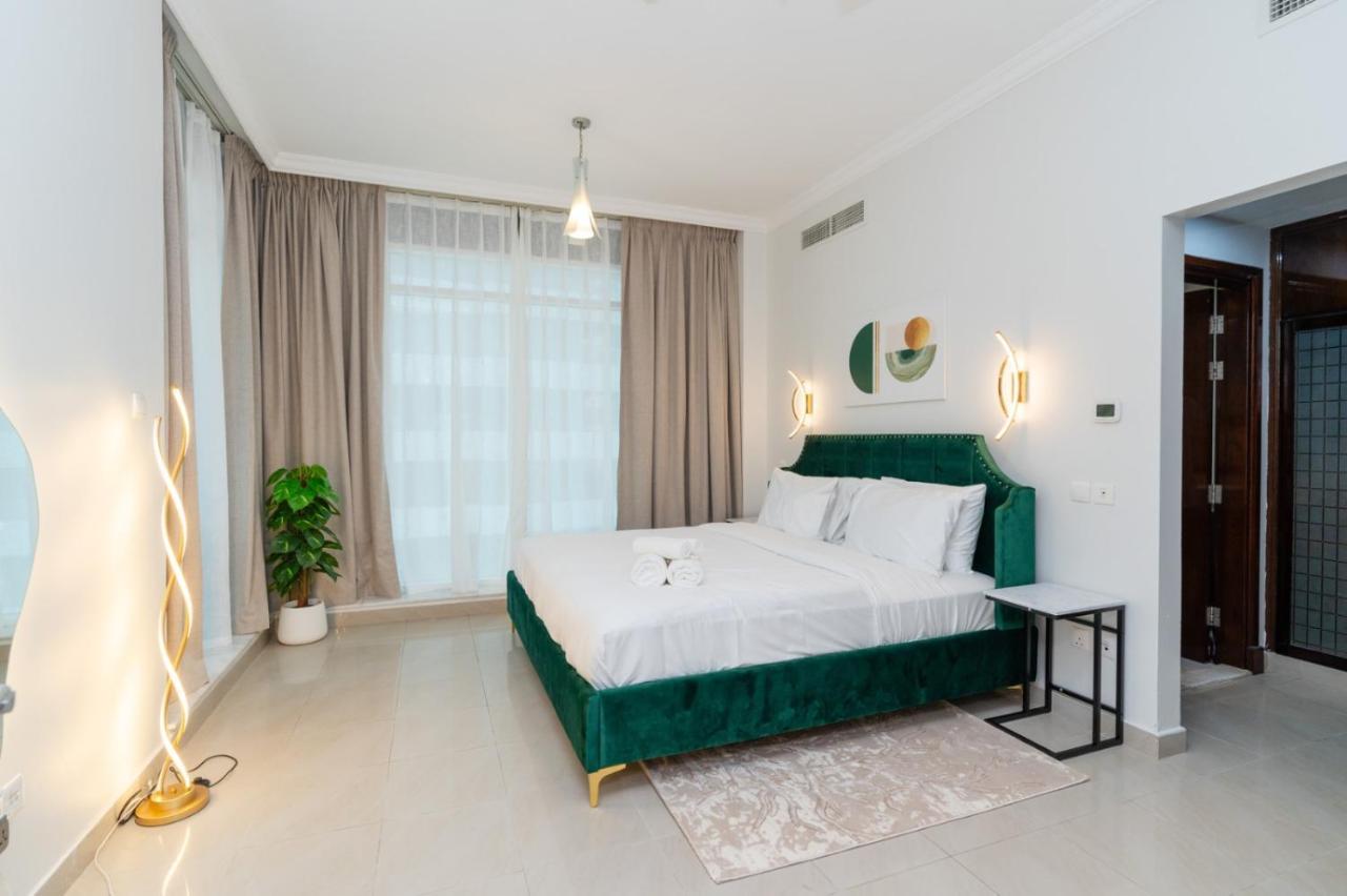 Spectacular Marina Views Modern Furnished - 3br Dubai