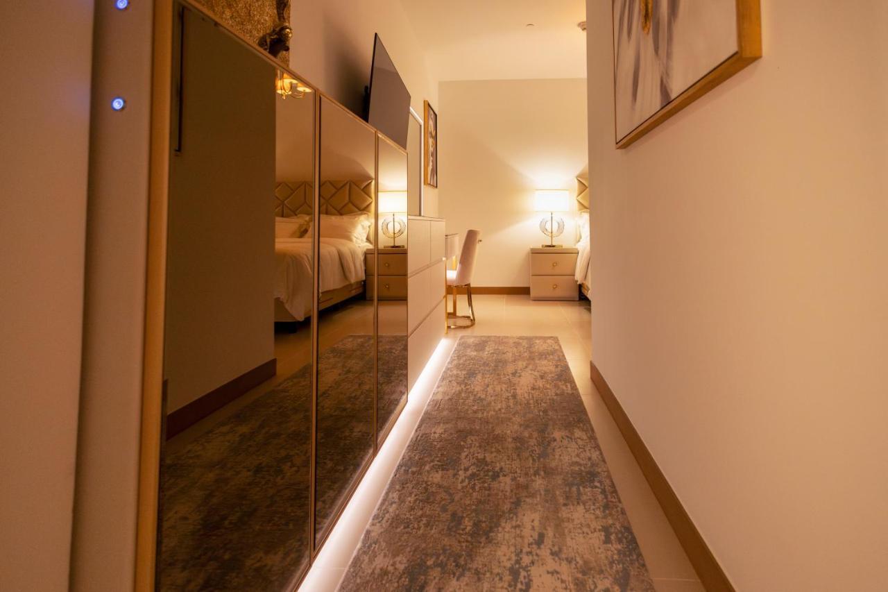 Appartement Vida Marina & Yacht Club , And Residences , Luxurious 2br Dubaï