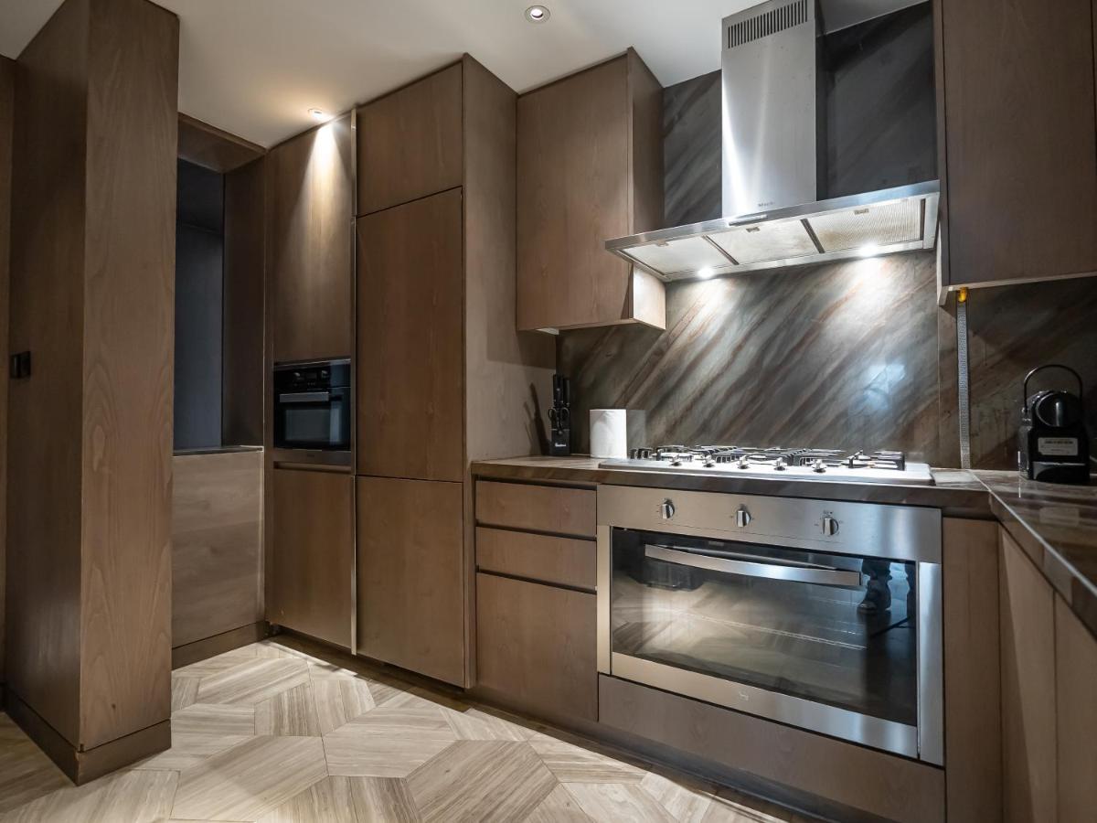 Daniels 3br And Maid's In Five Palm With Garden View Dubai