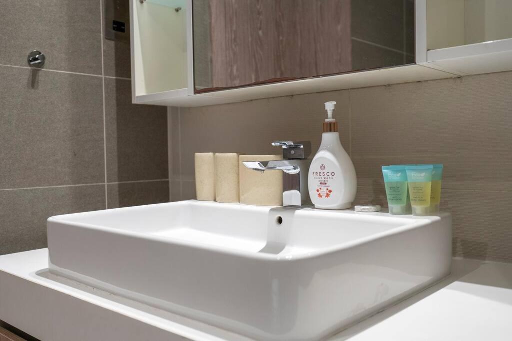 New Listing - Czechin - Jbr A Few Steps Away * Dubaï