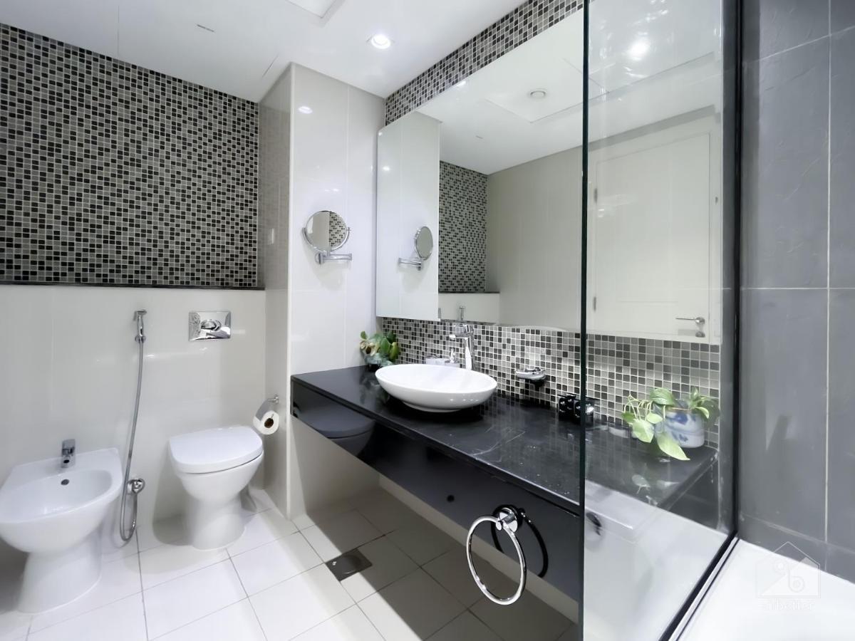 Stunning With Balcony & Incredible Views Dubaï