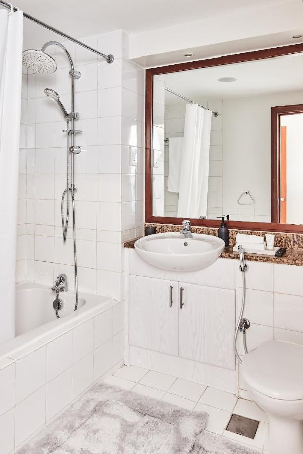Luxury Marina Views On Marina Walk Waterfront 3 Bed Property Apartamento