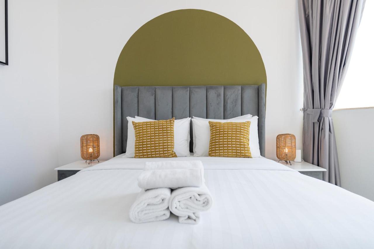 Heaven Crest Marina - 4 Bedroom With Marina View Near Jbr Beach, Free Parking, Wi-fi, Gym And Pool Dubaï