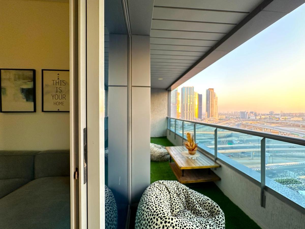 Luxury & Centric Flat With Balcony Views In Marina Appartement