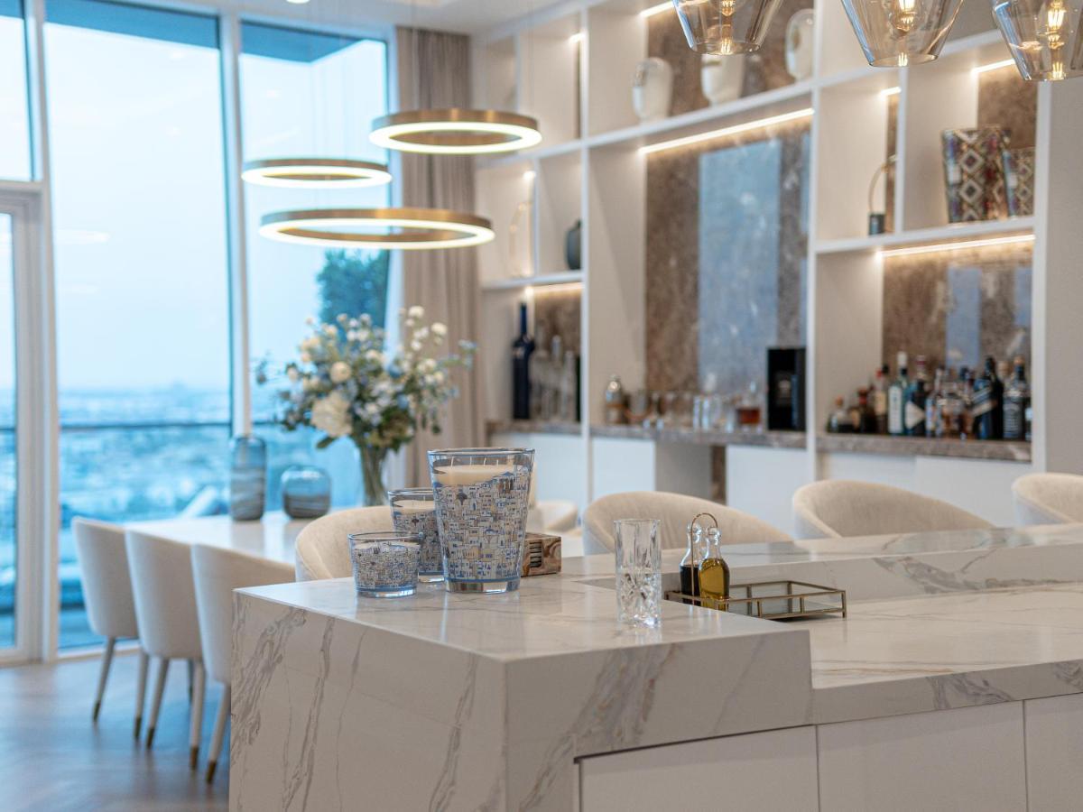 Daniels Sea View 2br In Oceana The Palm Jumeirah Appartement