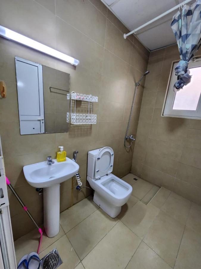 Small Single Inside Luxurious Pensión