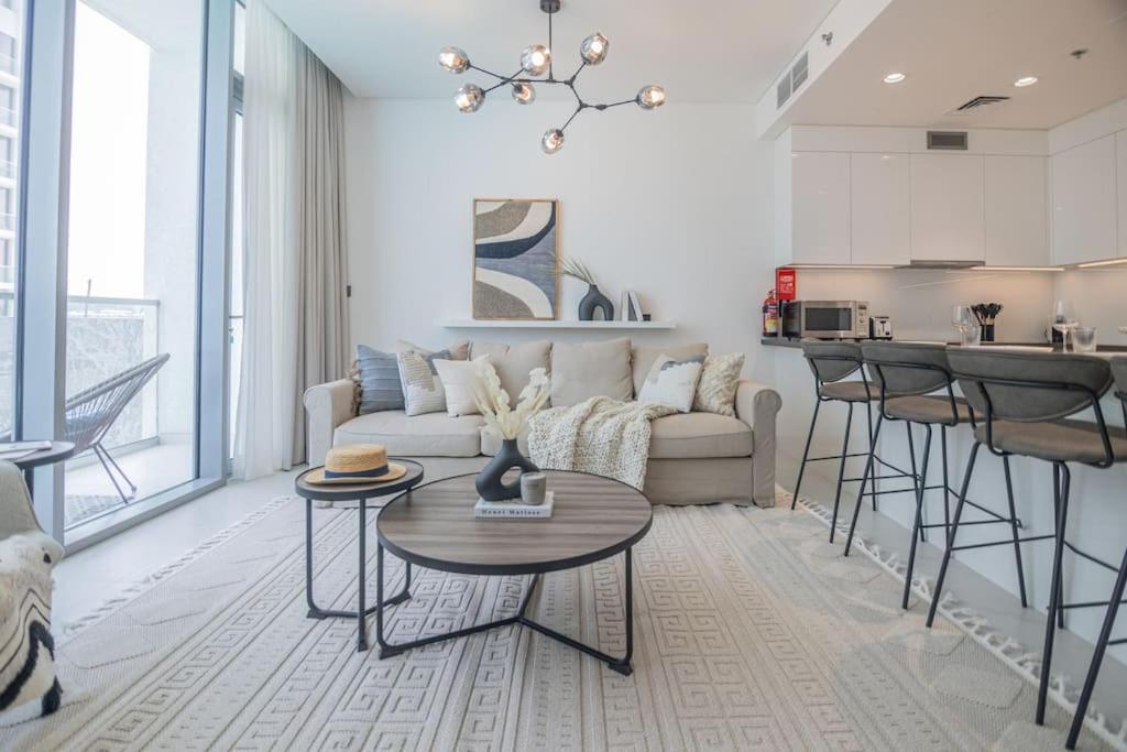 Higuests - Step Into Heaven In Lakeside Appartement