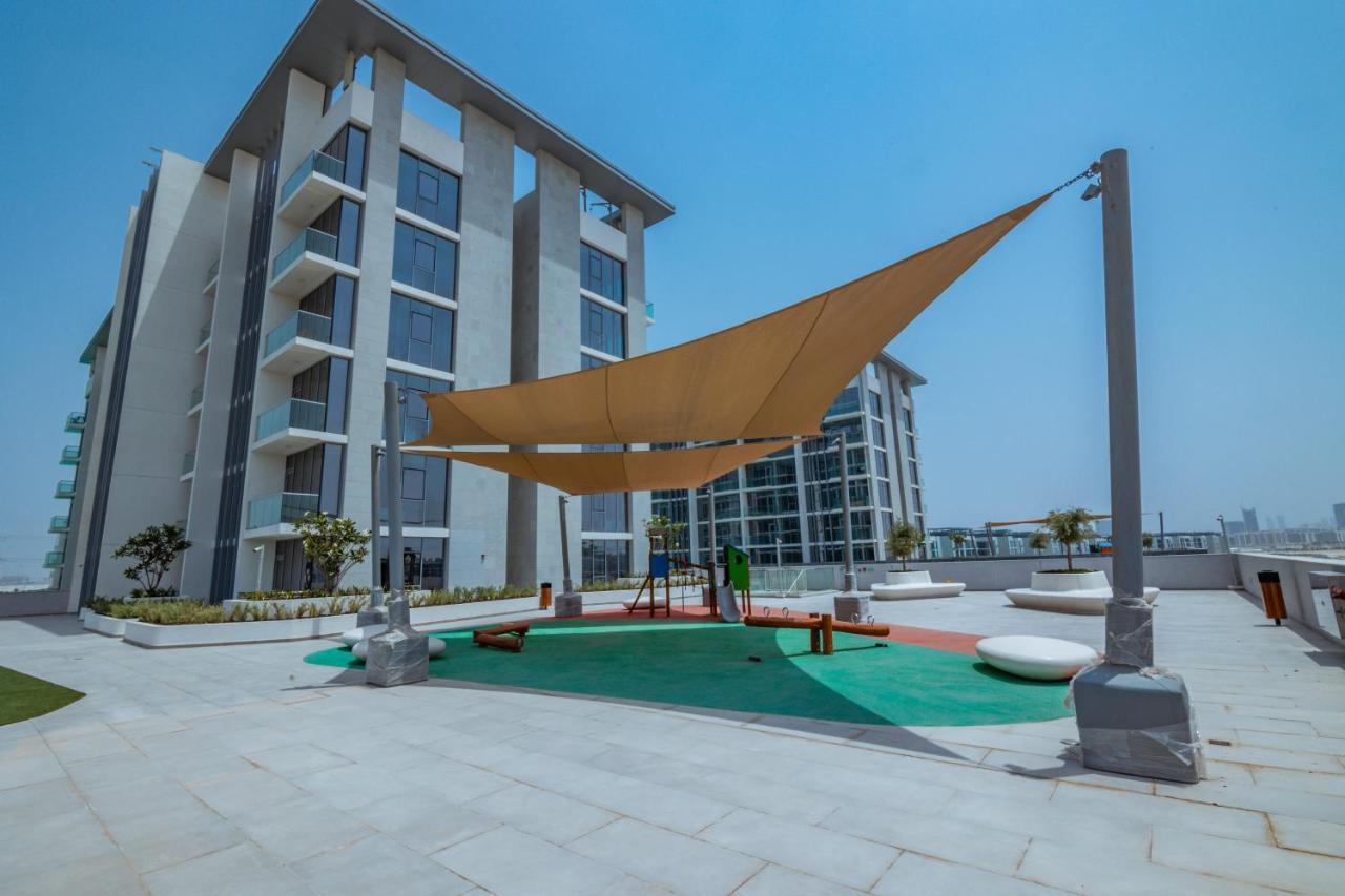 Higuests - Step Into Heaven In Lakeside Appartement Dubaï